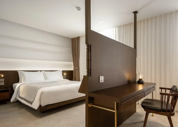 Nidhra Boutique Sukhumvit Hotel 3*
